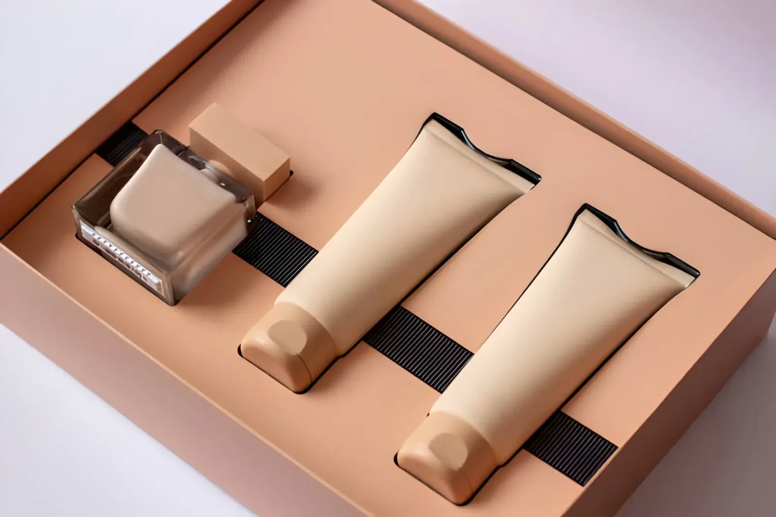 Custom Cosmetic Boxes How to Create Packaging That Makes Beauty Products Stand Out